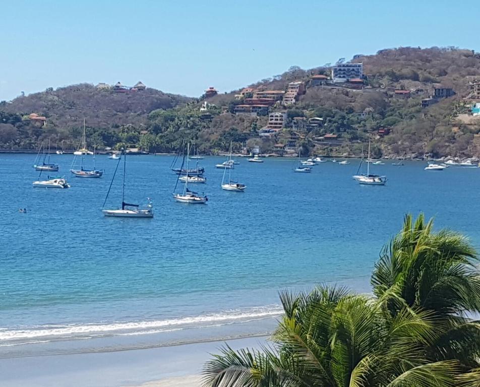 Hotel Aura Del Mar Zihuatanejo Exterior foto